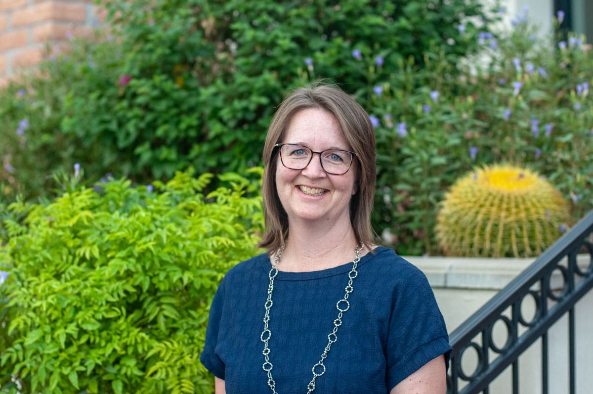 Becca Harowitz providing trauma counseling for adults in Tucson